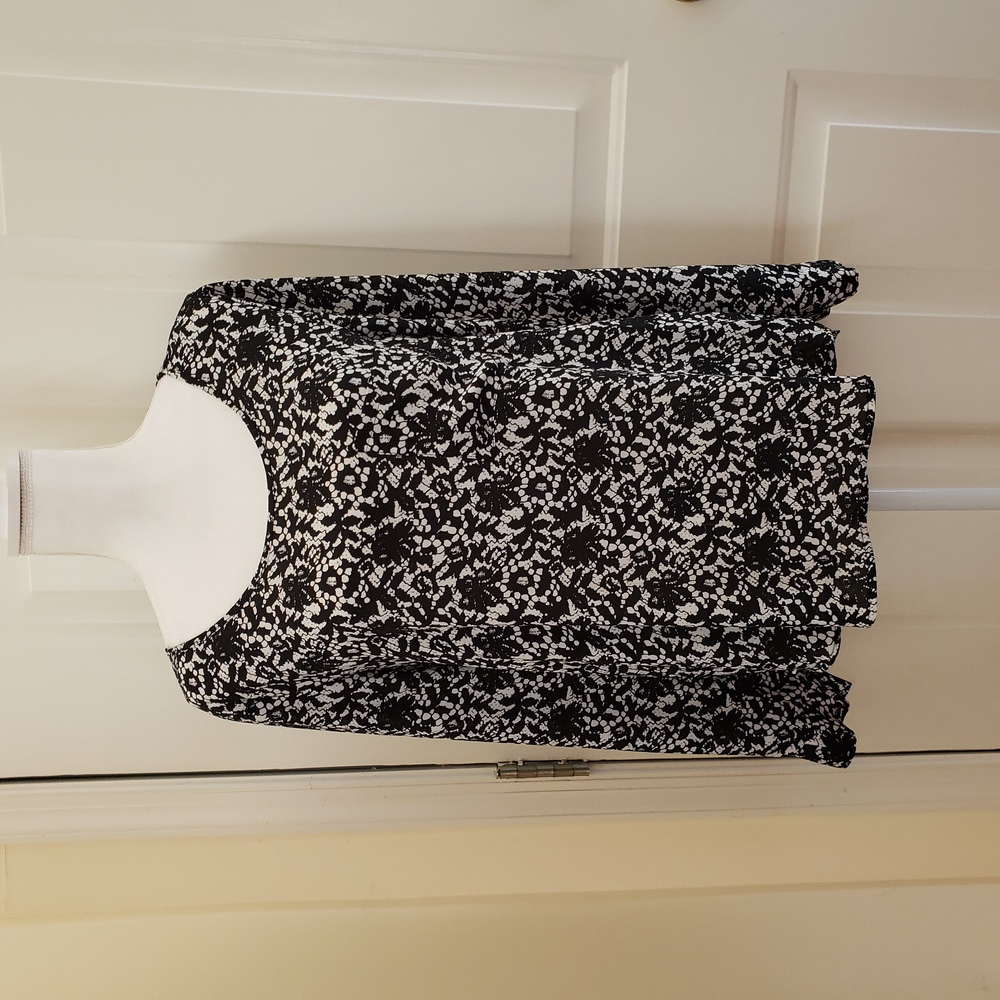 Valerie Stevens Blouse Size Medium